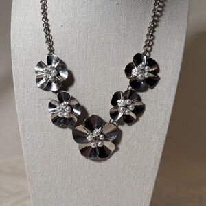 Elegant Vintage Silver Floral Necklace 20in